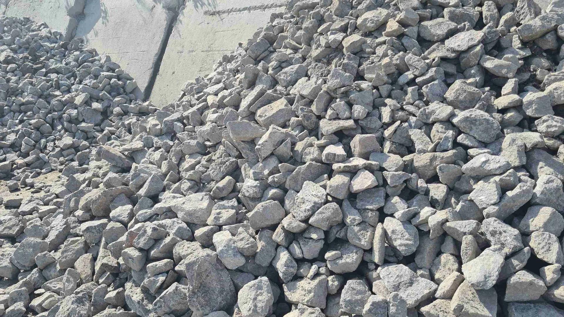 Щебень гранитный фр 70-150 мм фото 1