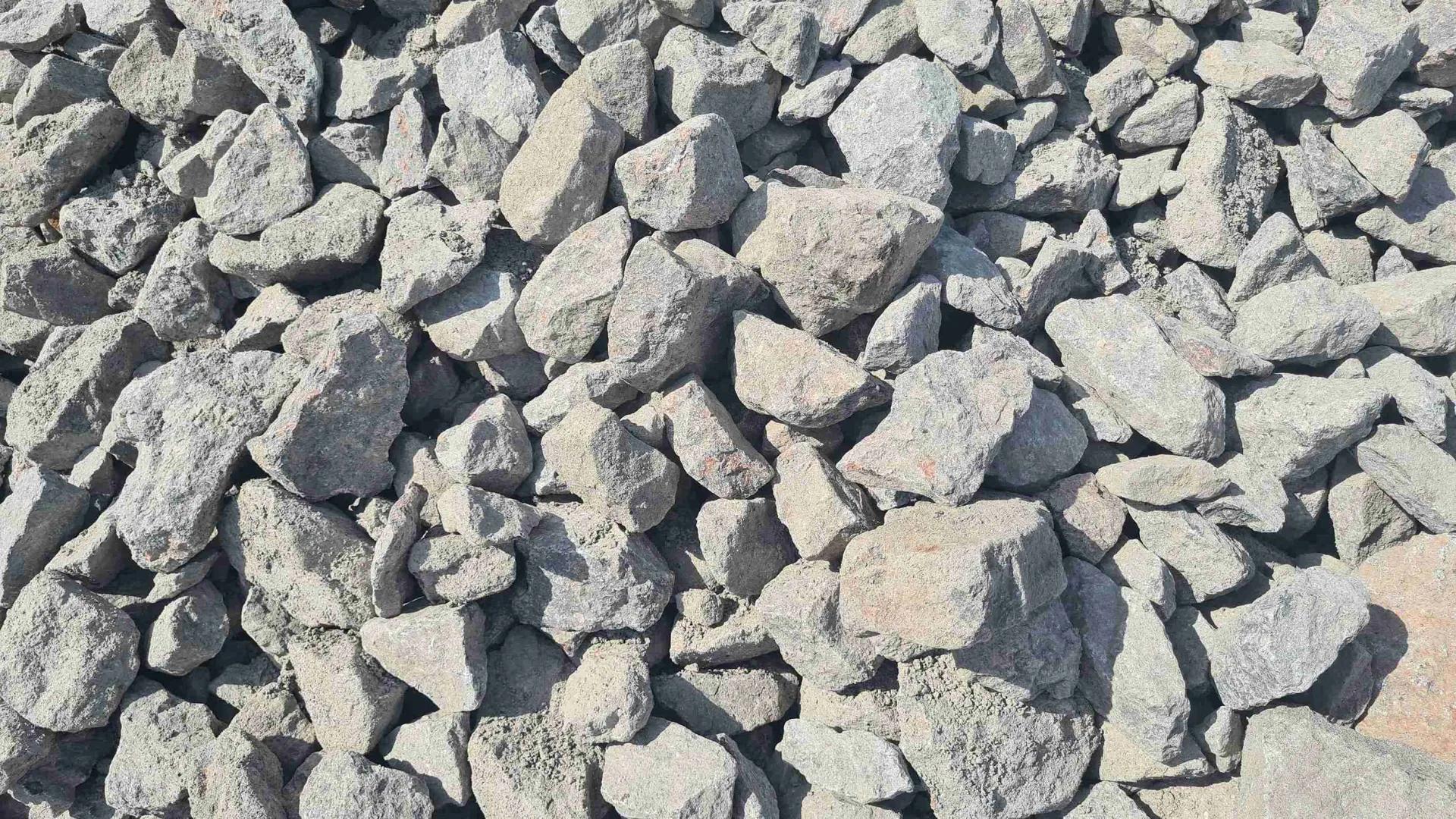 Щебень гранитный фр 70-150 мм