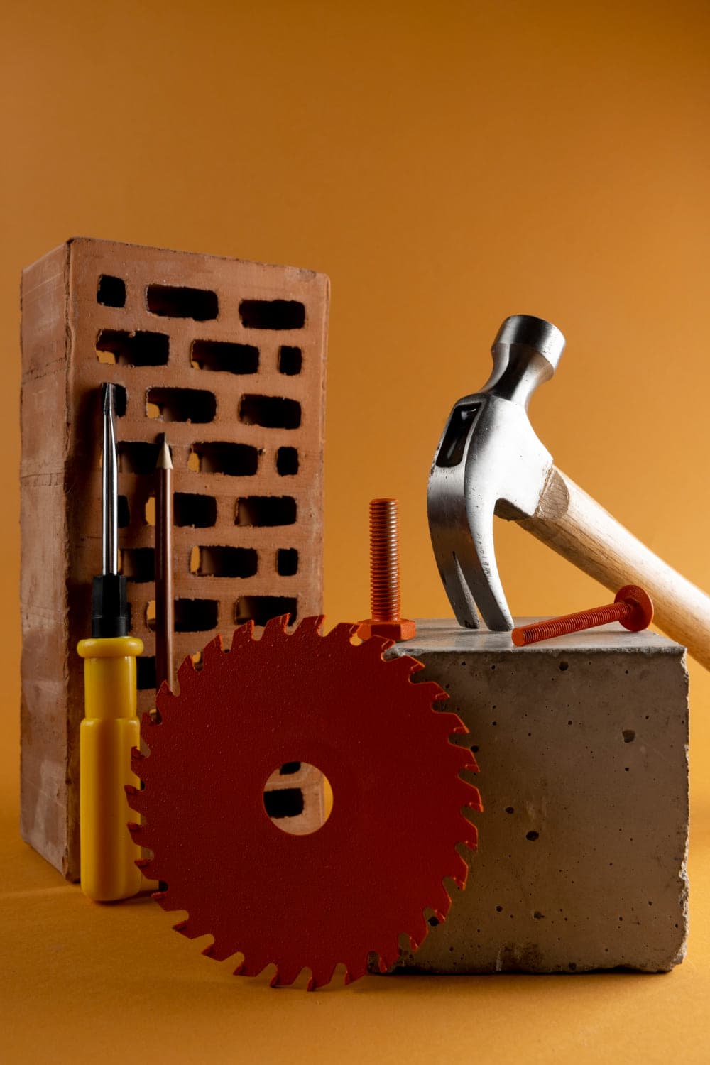 Как выбрать строительные материалы для крупных объектов: советы от экспертов ТСК-Снаб