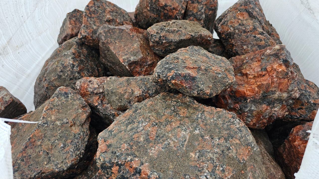 Щебень гранитный 70-150 в биг-бэгах фото 1