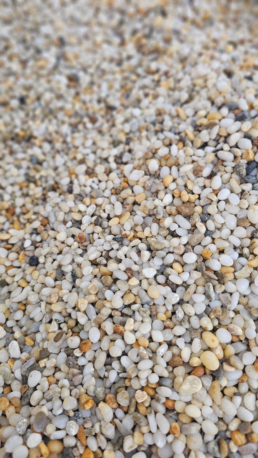 Галька с доставкой в Санкт-Петербург, Ленинградскую область и другие регионы России