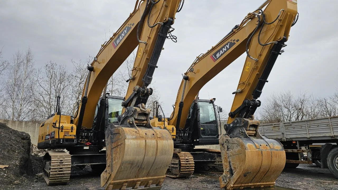 Гусеничный экскаватор - изображение 1